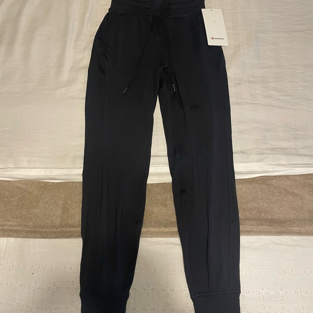 Size 0 Lululemon Ready to Rulu HR Jogger - Black